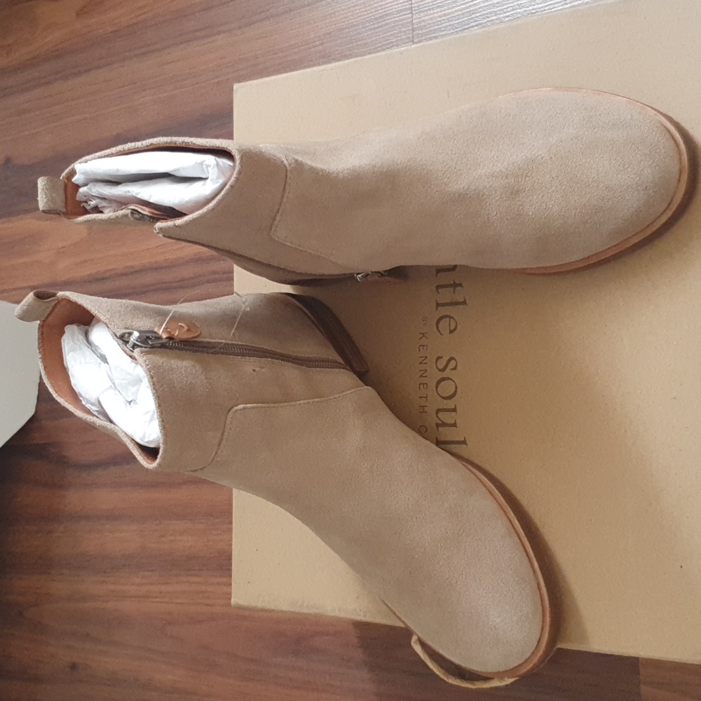 Gentle souls booties